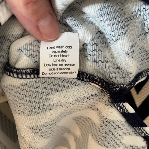 Notations navy and white top, PL - Picture 4 of 5